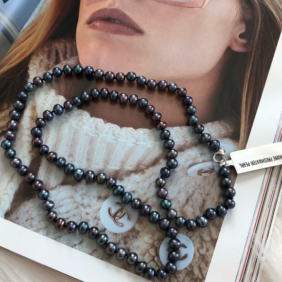 Jewelry - Peacock 🦚 Freshwater Pearl Necklace